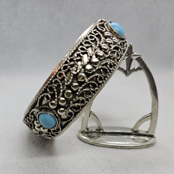 Vintage Tibetan style Bangle Bracelet with Larimer Stones - Picture 2 of 9